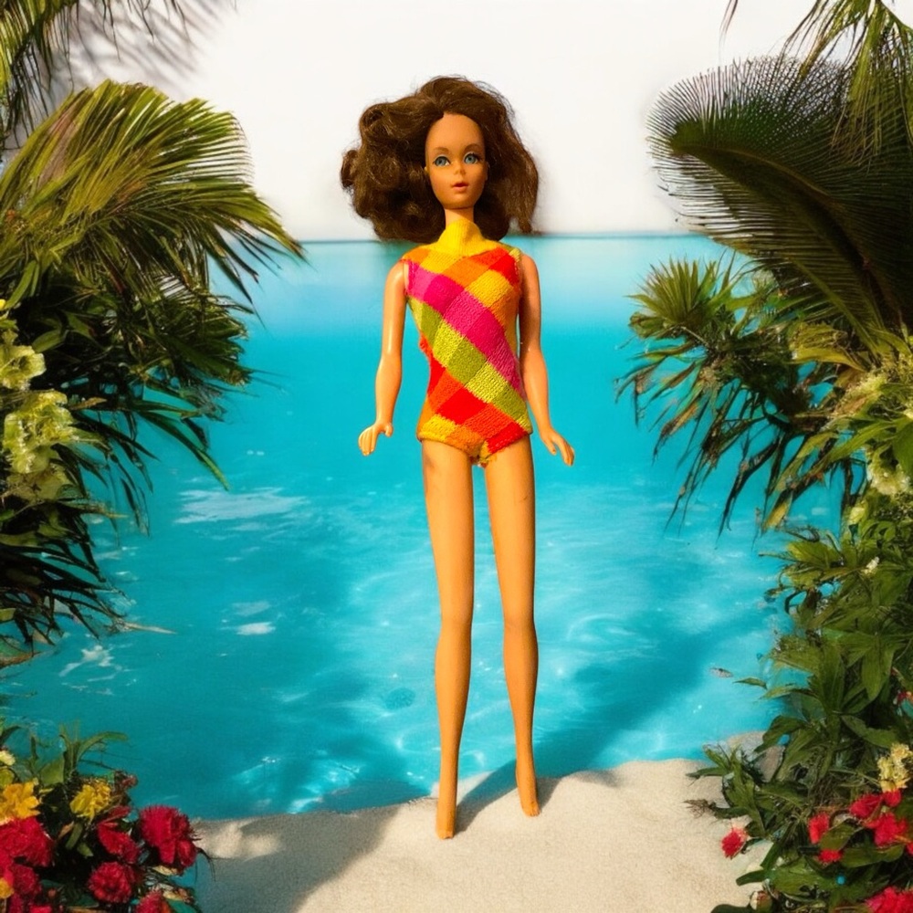 1969 Barbie Twist N Turn Barbie Brunette Flip Curls and Barbie Outfits